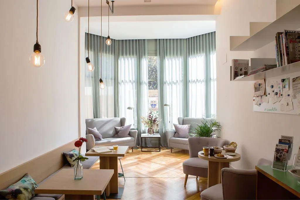 Casa Mathilda Bed & Breakfast Barcelona Spain
