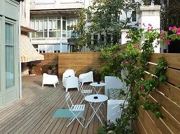 ***  Casa Mathilda Bed & Breakfast Barselona İspanya